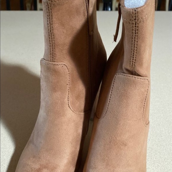 Steve Madden “Edit” Booties - Picture 3 of 3